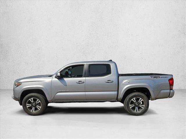 Used 2017 Toyota Tacoma TRD Sport w/ Tow Package RWD image 9