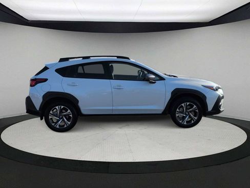 Used 2024 Subaru Crosstrek 2.0i Premium image 9