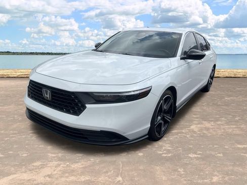 Used 2024 Honda Accord Sport image 5