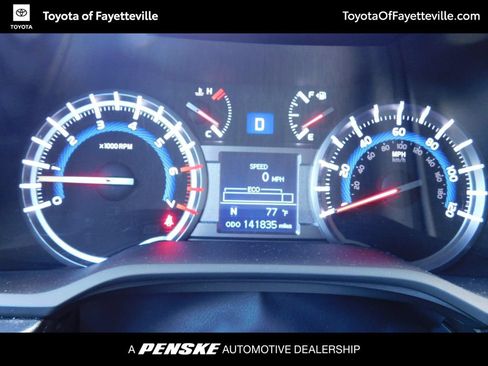Used 2018 Toyota 4Runner SR5 Premium AWD/4WD image 11