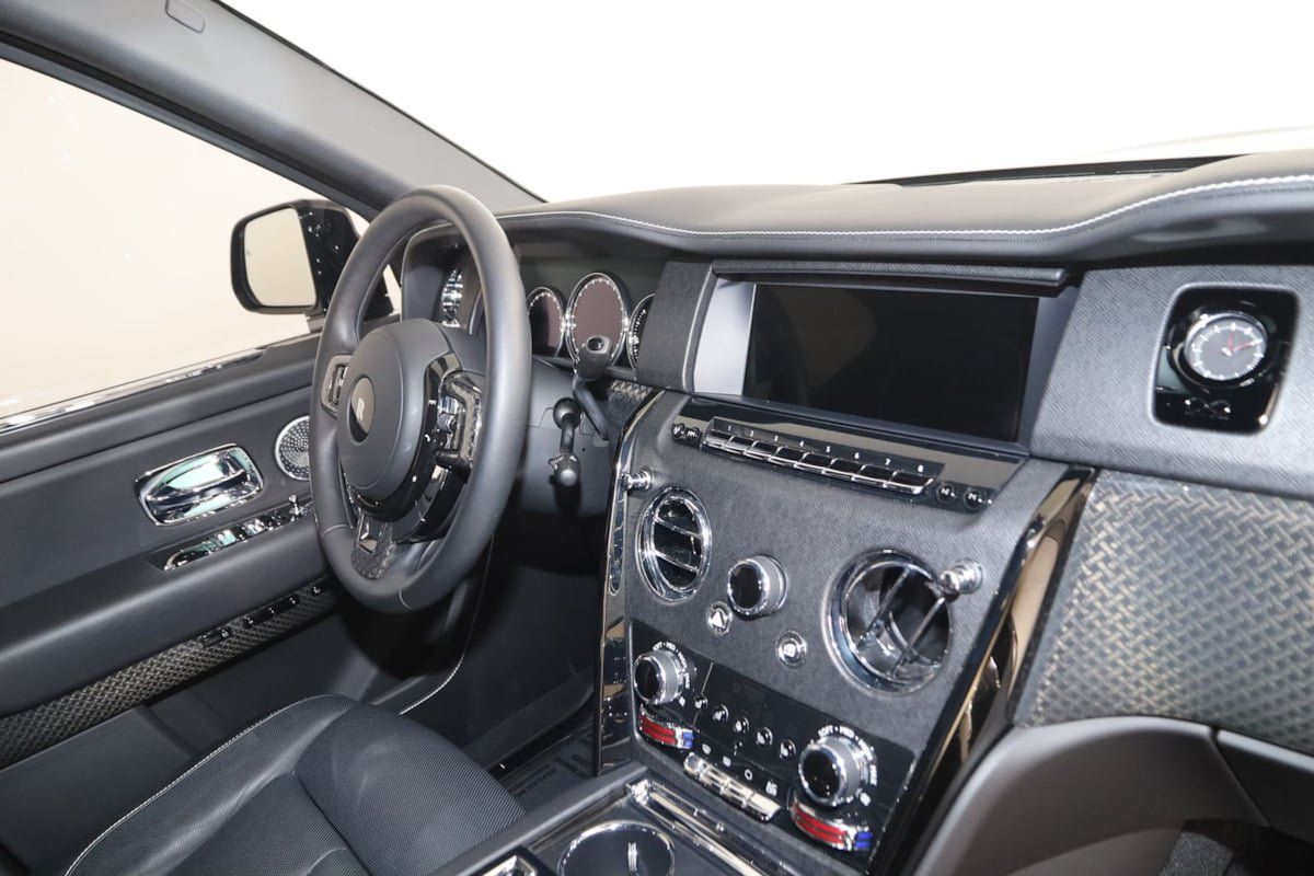 Used 2024 Rolls-Royce Cullinan Black Badge AWD/4WD image 75