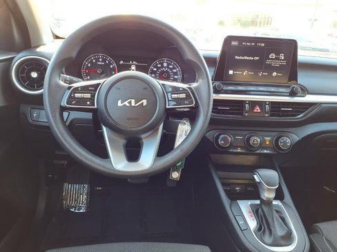 Certified 2023 Kia Forte LXS FWD image 8