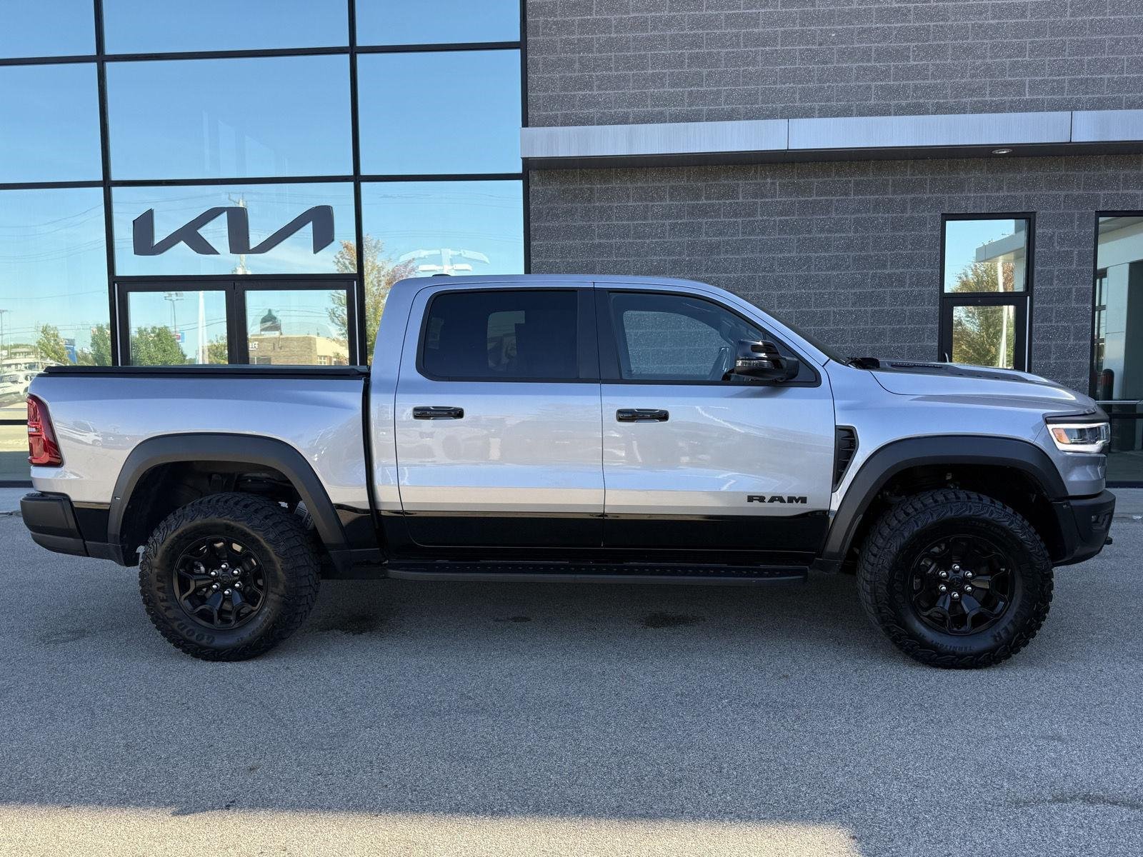 Used 2025 RAM 1500 RHO AWD/4WD image 14