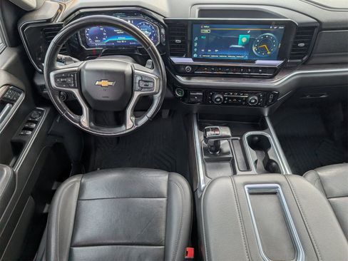 Used 2022 Chevrolet Silverado 1500 LTZ w/ LTZ Premium Package image 6