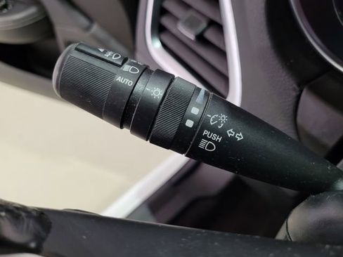 Used 2014 Dodge Avenger SXT w/ Rallye Appearance Group image 32