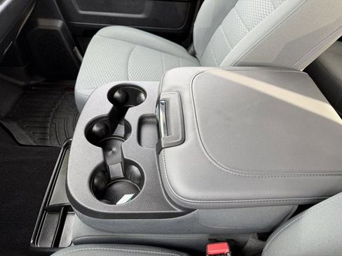 Used 2018 RAM 2500 Tradesman w/ Chrome Appearance Group image 24