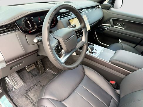 New 2026 Land Rover Range Rover Long Wheelbase Autobiography AWD/4WD image 26