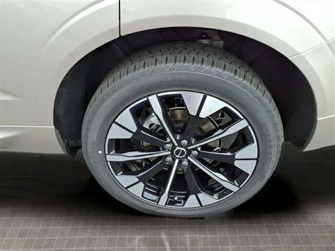 New 2026 Volvo XC60 B5 Plus w/ Protection Package Premier AWD/4WD image 7