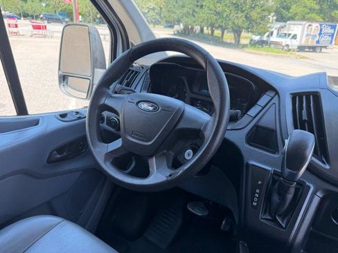 Used 2019 Ford Transit 250 148 Medium Roof RWD image 14