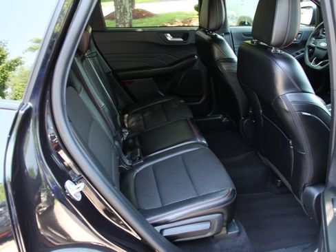 Used 2025 Ford Escape ST-Line AWD/4WD image 34