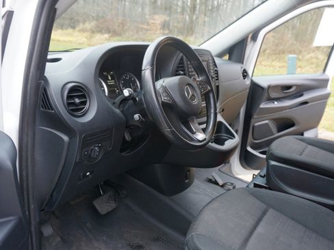 Used 2020 Mercedes-Benz Metris w/ Safety Package image 14