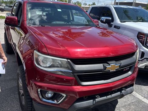 Used 2018 Chevrolet Colorado Z71 image 2