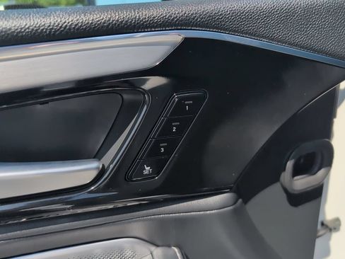Certified 2026 Acura MDX w/ Technology Package AWD/4WD image 9