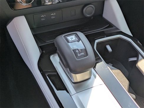 New 2025 Mitsubishi Outlander SE image 24