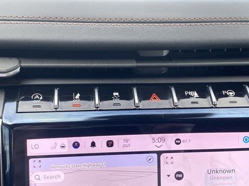 Used 2022 Jeep Grand Cherokee L Summit w/ Advanced Protech Group IV image 31