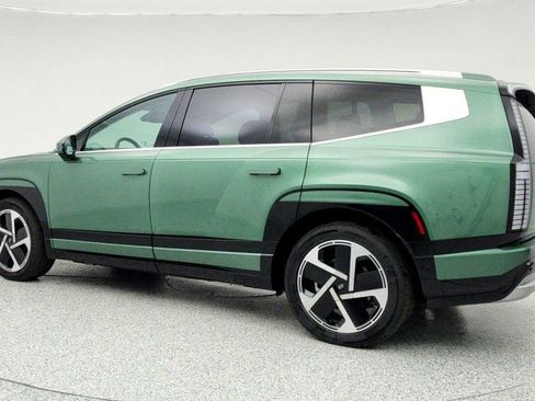 Used 2026 Hyundai Ioniq 9 Limited image 7