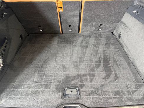 Used 2020 Mercedes-Benz GLC 300 4MATIC image 22