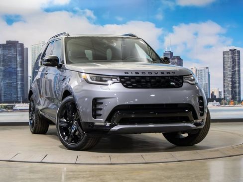 Certified 2025 Land Rover Discovery Dynamic SE image 2