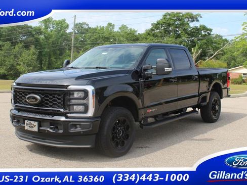 New 2026 Ford F250 Lariat w/ Black Appearance Package AWD/4WD image 1