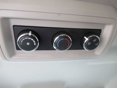 Used 2020 Dodge Journey SE w/ SE Popular Equipment Group image 34