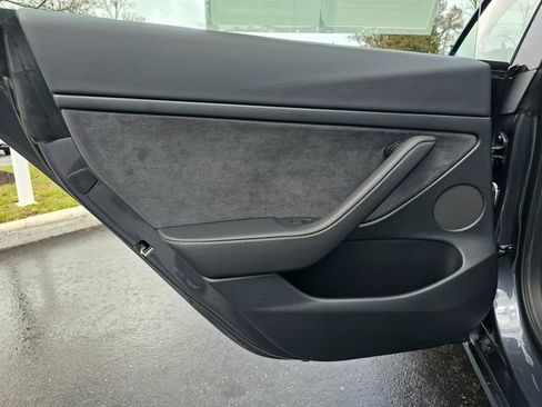 Used 2023 Tesla Model 3 Standard Range image 26