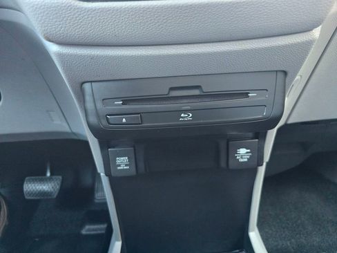 Used 2018 Honda Odyssey EX-L image 25