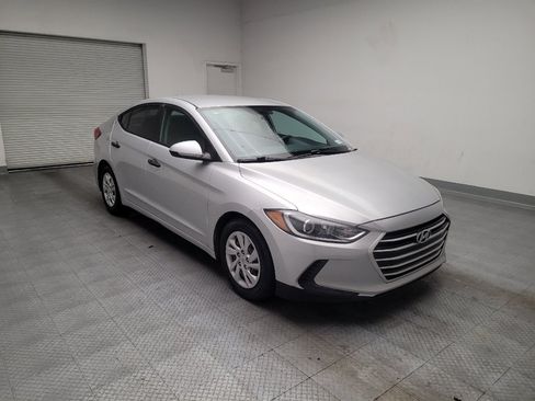 Used 2017 Hyundai Elantra SE FWD image 13