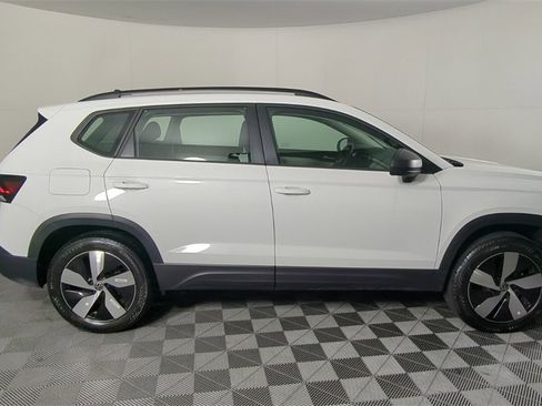 Used 2025 Volkswagen Taos S image 4