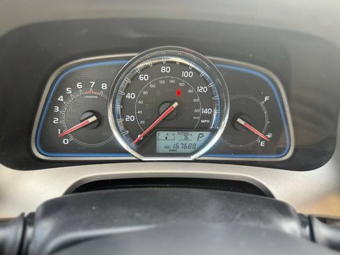 Used 2013 Toyota RAV4 Limited AWD/4WD image 37