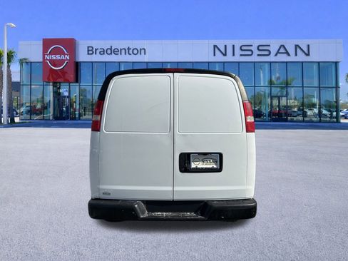 Used 2019 Chevrolet Express 2500 w/ Driver Convenience Package image 6