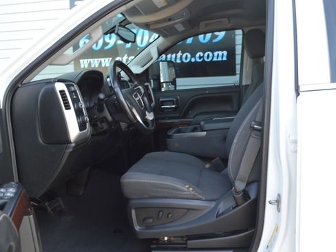 Used 2019 GMC Sierra 2500 SLE image 10