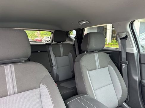 Used 2025 Chevrolet Blazer LT image 12