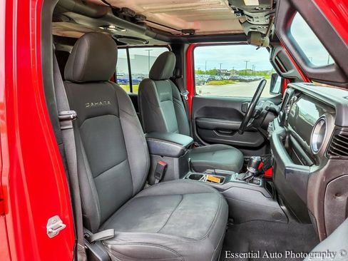 Used 2020 Jeep Wrangler Unlimited Sahara AWD/4WD image 29
