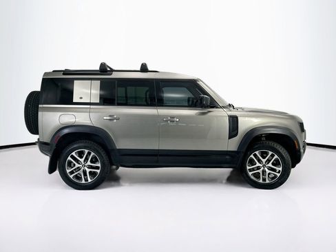 Used 2022 Land Rover Defender 110 X-Dynamic HSE AWD/4WD image 4