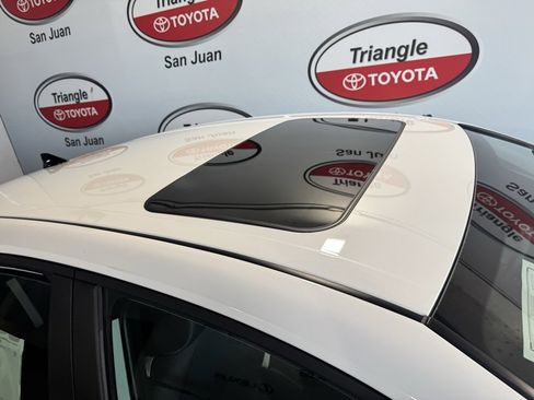 New 2026 Toyota Camry Hybrid image 10