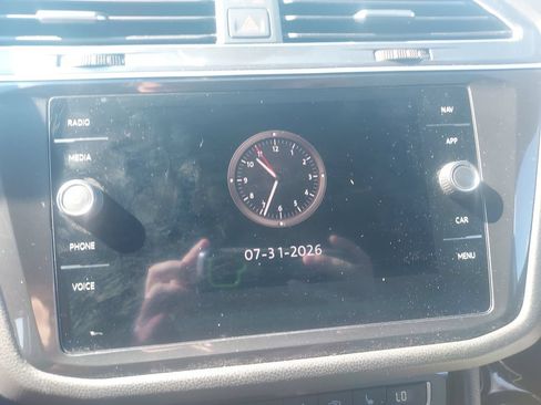 Used 2020 Volkswagen Tiguan SEL Premium R-Line AWD/4WD image 13
