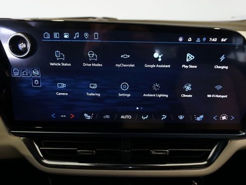 New 2026 Chevrolet Equinox EV LT image 13