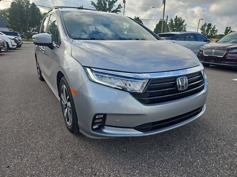 Used 2021 Honda Odyssey Touring image 1