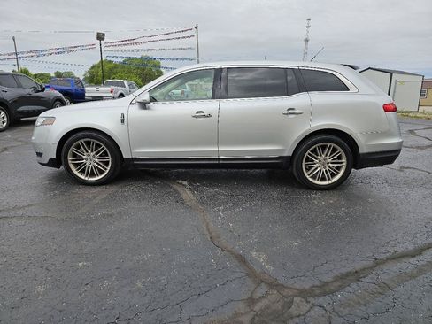 Used 2014 Lincoln MKT AWD image 43