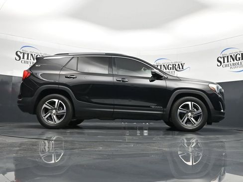 Used 2021 GMC Terrain SLT image 24