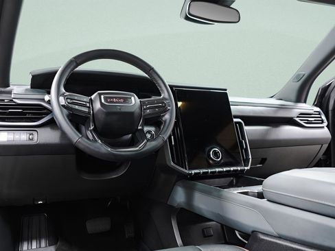 Used 2025 GMC Acadia AT4 w/ Luxury Package image 27