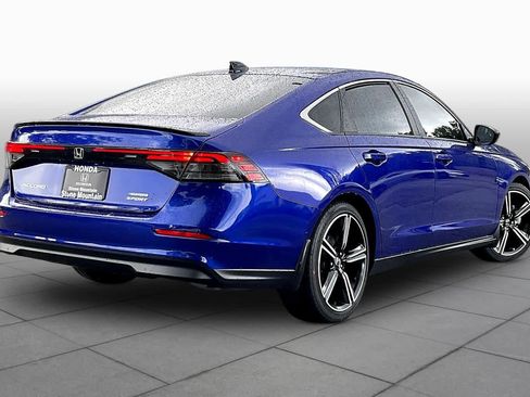 Used 2025 Honda Accord Sport image 25