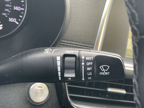 Used 2017 Kia Optima EX w/ Premium Package FWD image 18