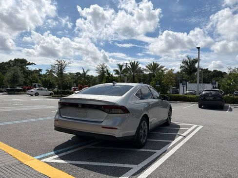 Used 2024 Honda Accord EX image 6