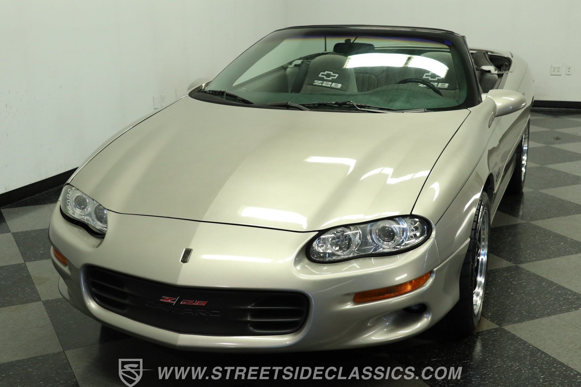 Used 1999 Chevrolet Camaro Z28 RWD image 17