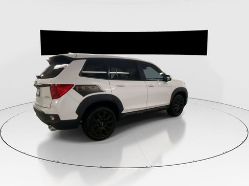 Used 2023 Honda Passport EX-L image 11