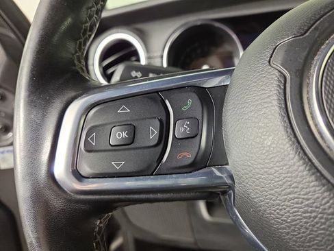 Used 2022 Jeep Wrangler Unlimited Sahara w/ Cold Weather Group AWD/4WD image 23