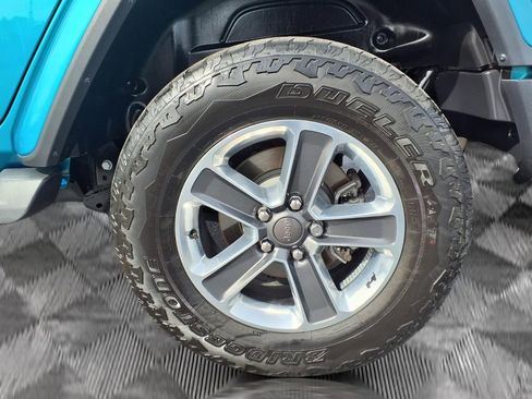 Used 2019 Jeep Wrangler Unlimited Sahara image 23