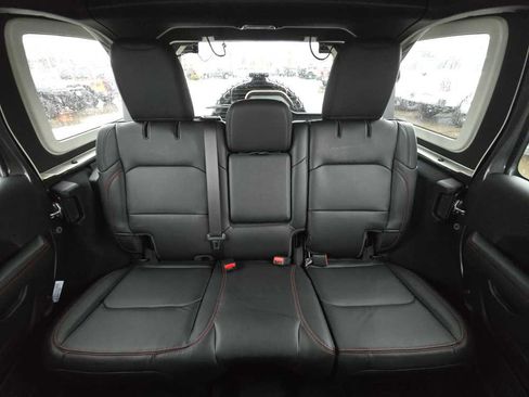 New 2026 Jeep Wrangler Unlimited Rubicon image 17