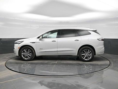 Used 2023 Buick Enclave Avenir w/ Avenir Technology Package image 5